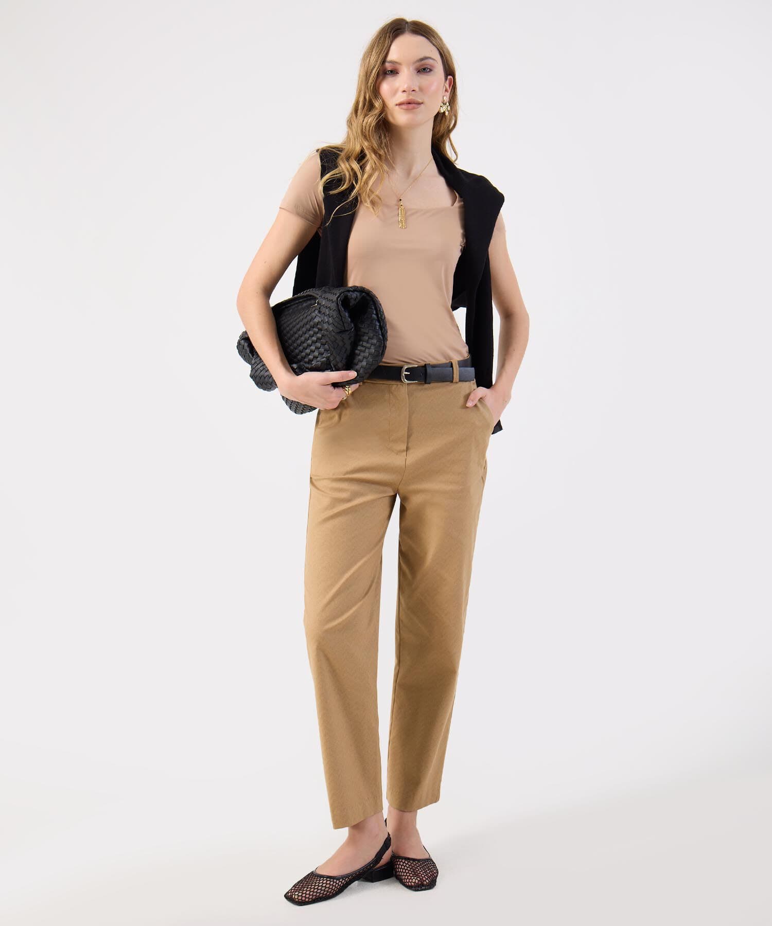 Pantalón Laguna Clásico arena para mujer, vista 2