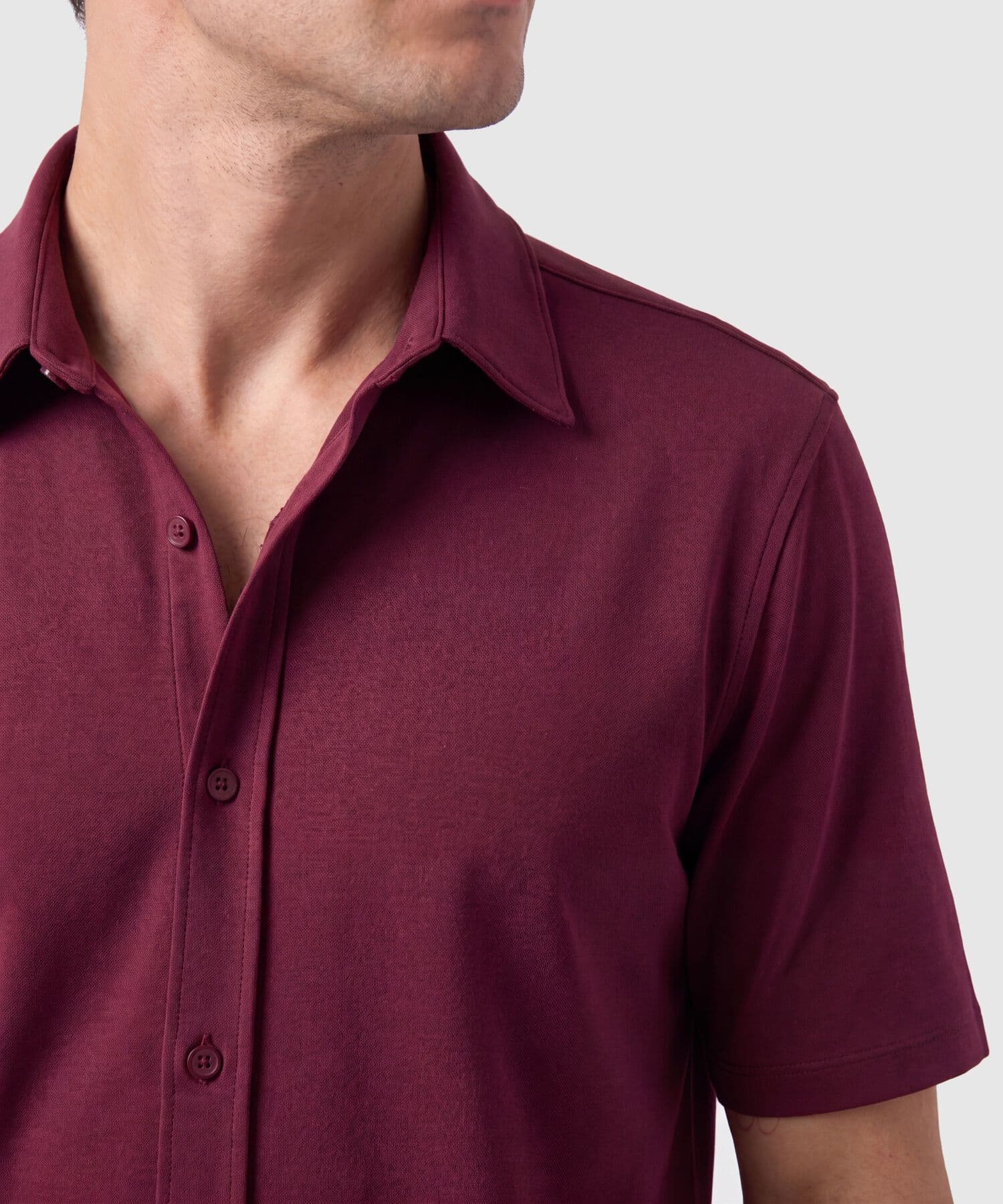 Camisa Julieta Minimalista gris humo para hombre, vista 3