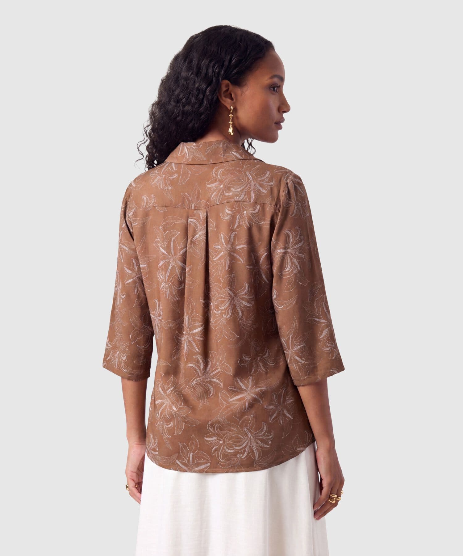 Blusa Laguna Contemporáneo café para mujer, vista 4