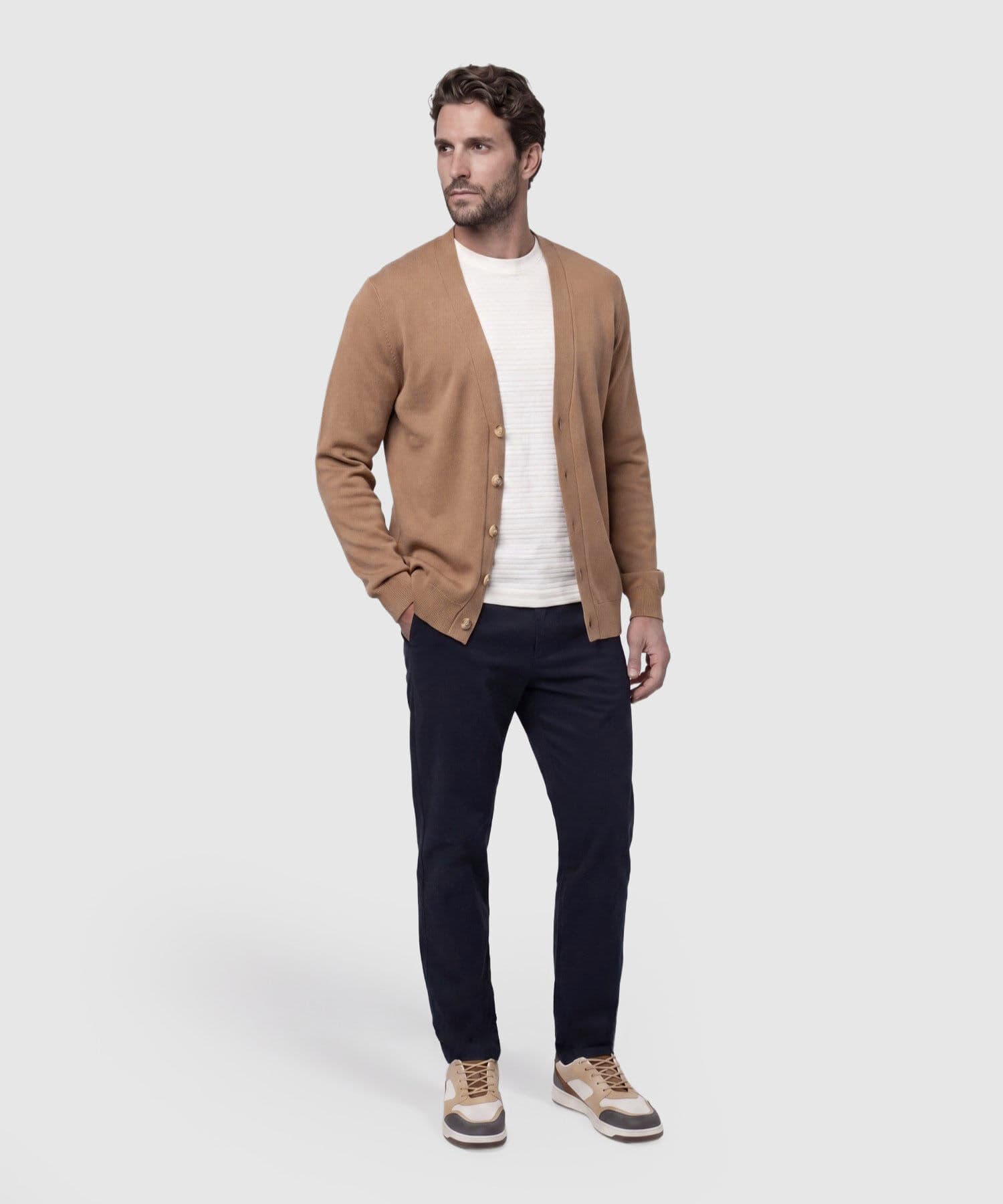 Buzo Brisa Suave café para hombre, vista 4