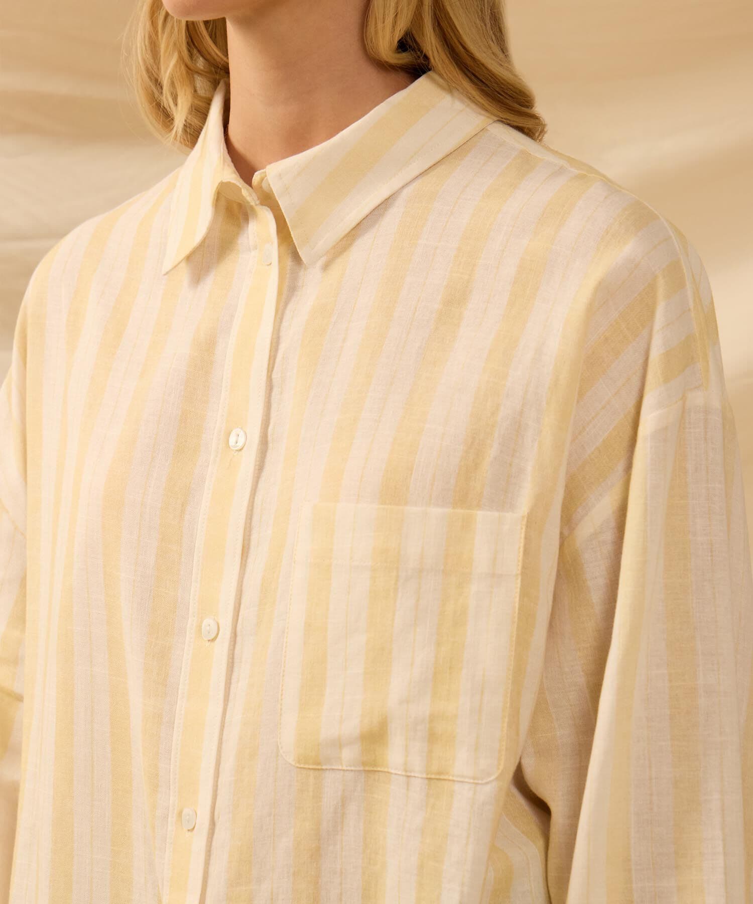 Camisa Litoral Texturizado verde oliva para mujer, vista 4