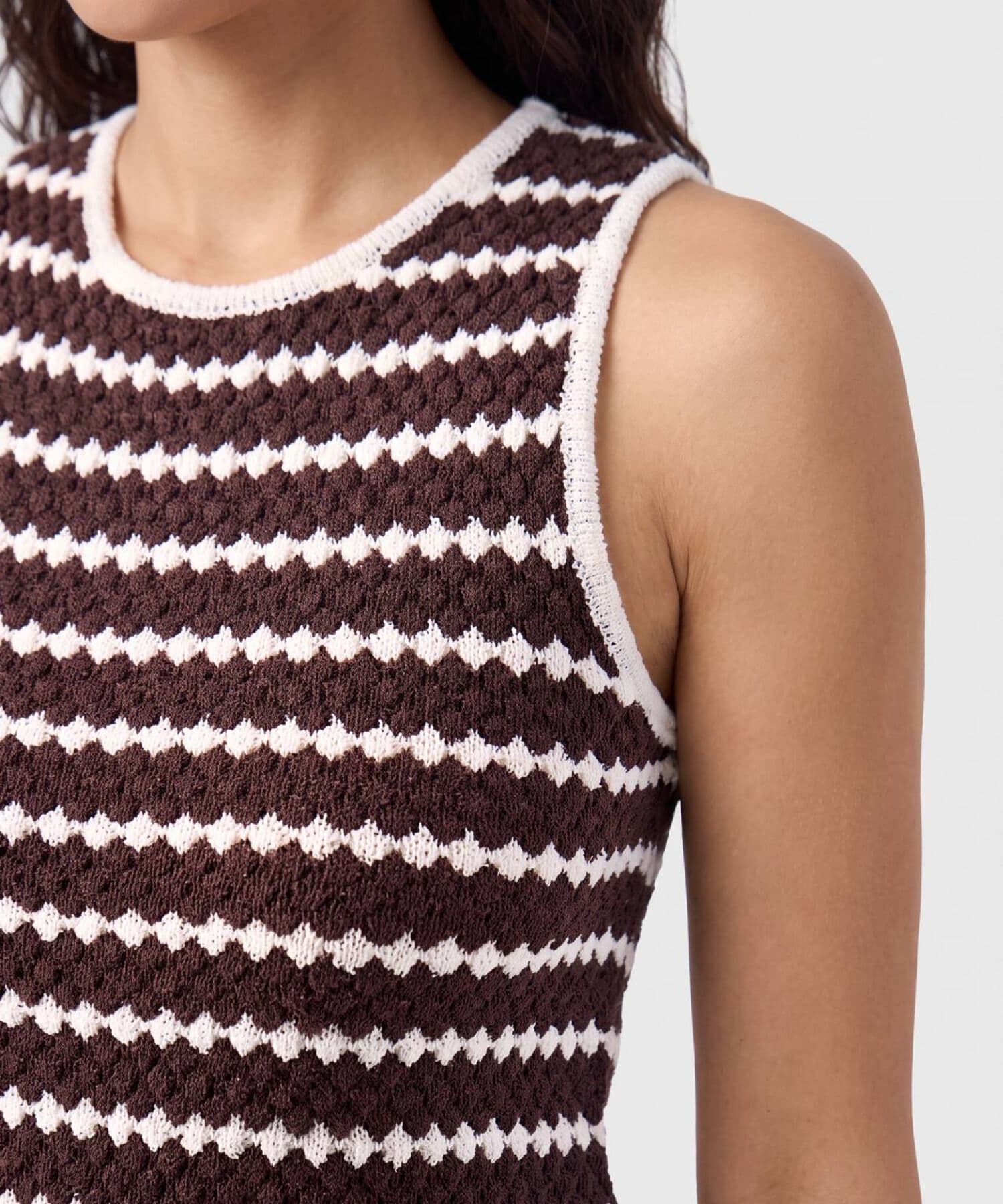 Camiseta Siena de Día café para mujer, vista 3