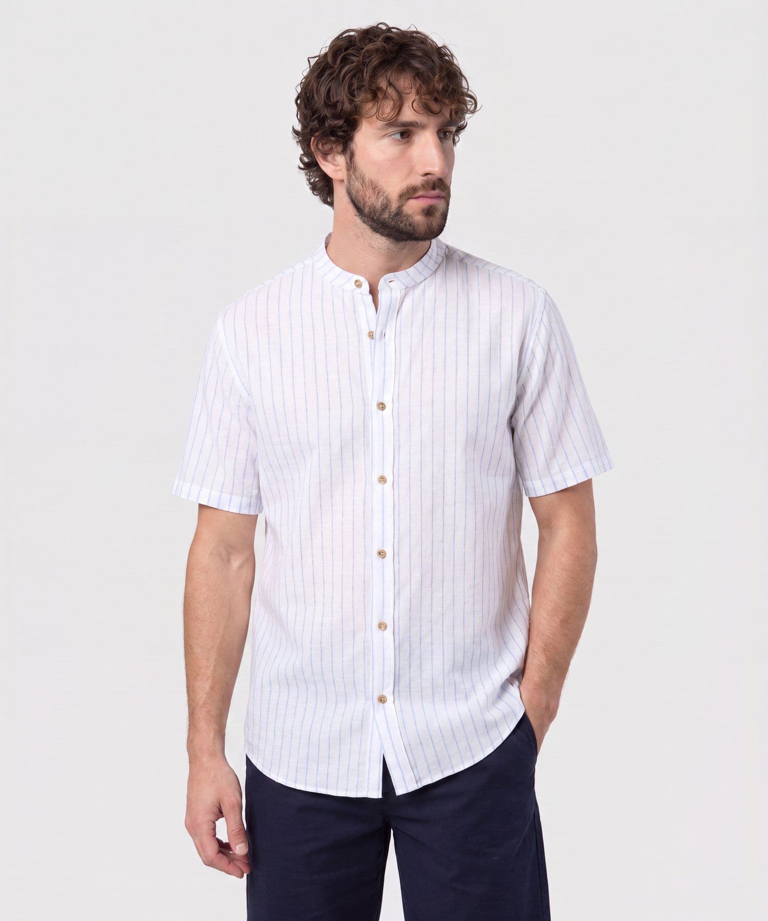 Camisa Granada Esencial azul marino para hombre, vista principal