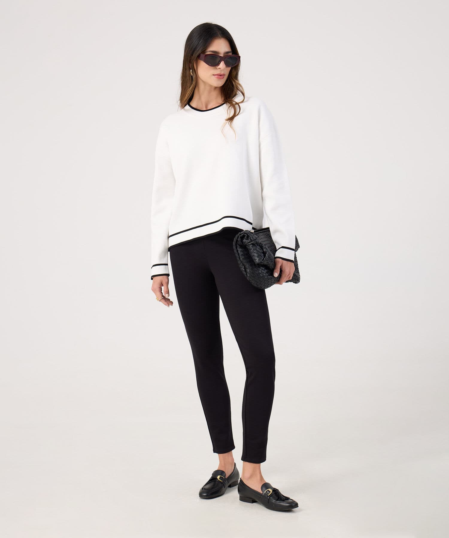 Prenda deportiva Candelaria Contemporáneo negro para mujer, vista 2