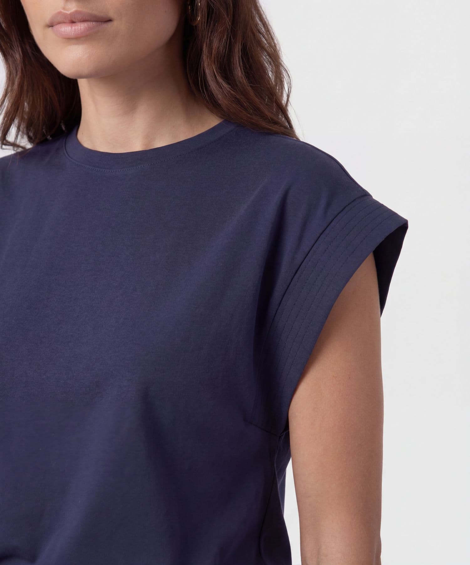 Camiseta Julieta Edición Índigo azul marino para mujer, vista 3