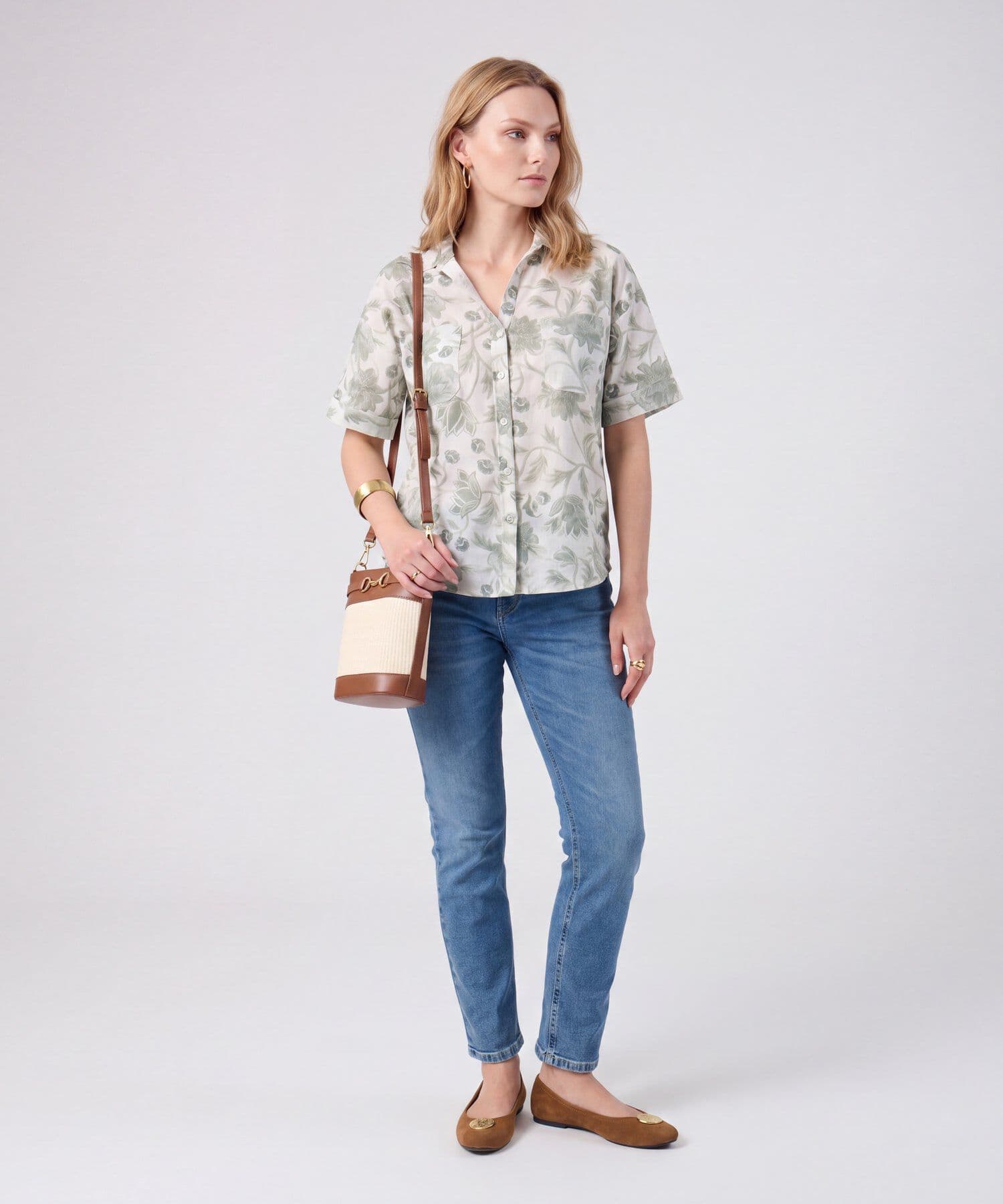 Camisa Ámbar Urbano verde oliva para mujer, vista 2