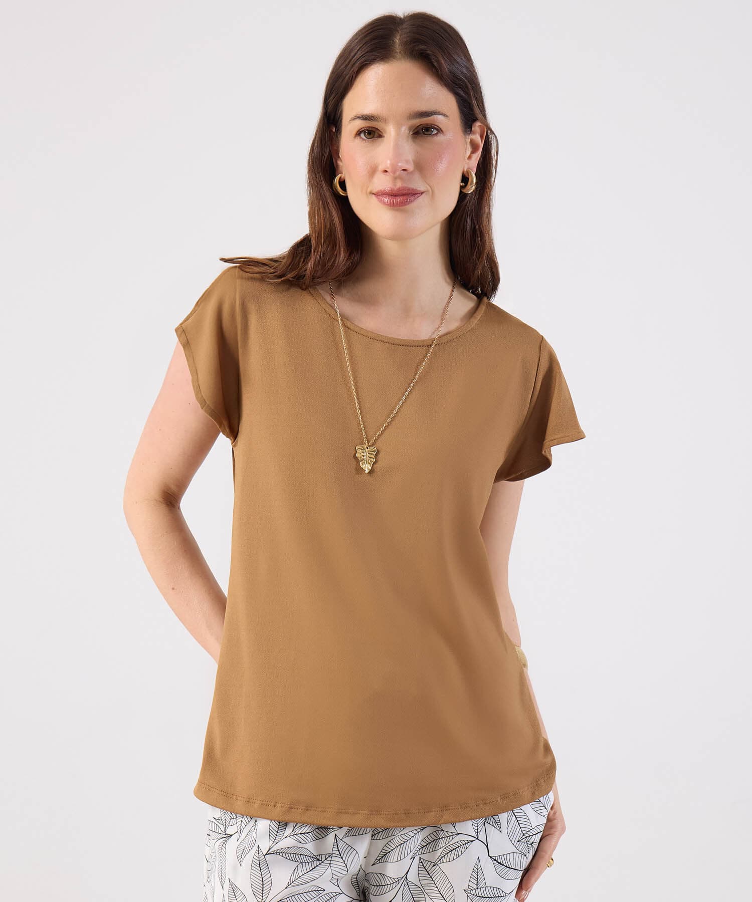 Camiseta Encanto de Ciudad café para mujer, vista principal