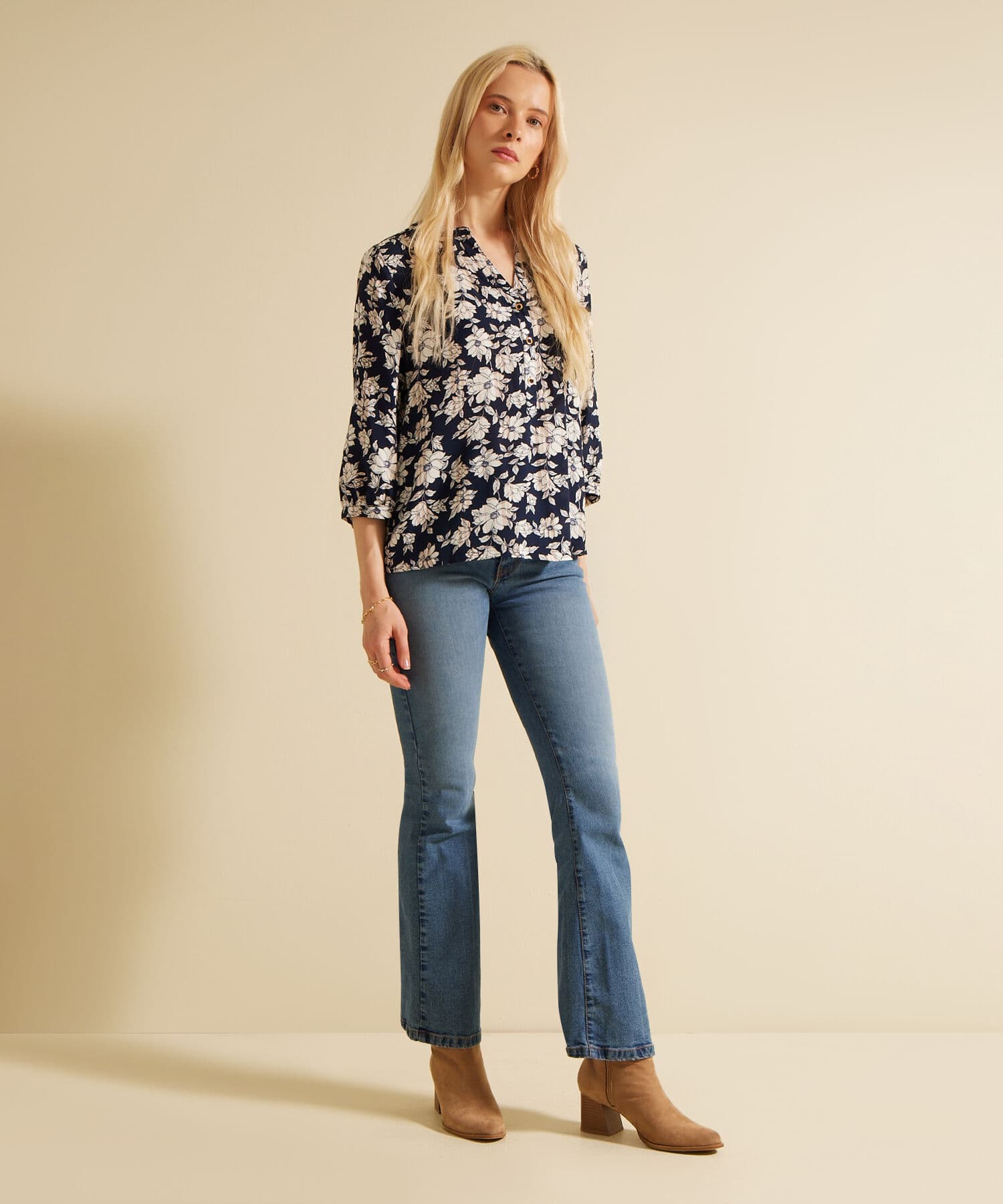 Blusa Dalia Sastre arena para mujer, vista 2