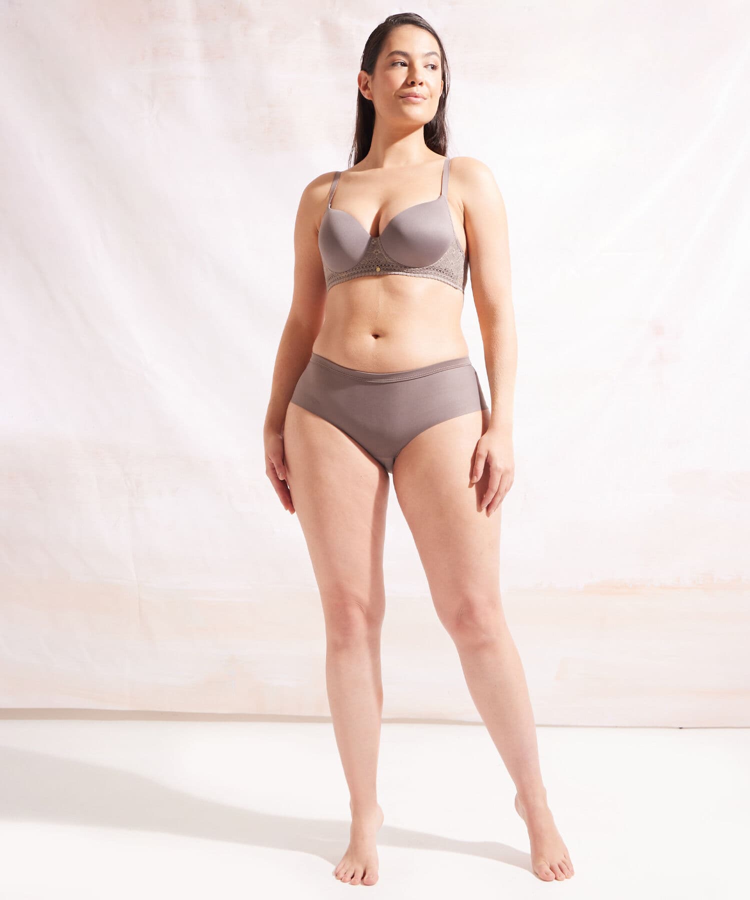 Ropa interior Sierra Clásico café para mujer, vista 4