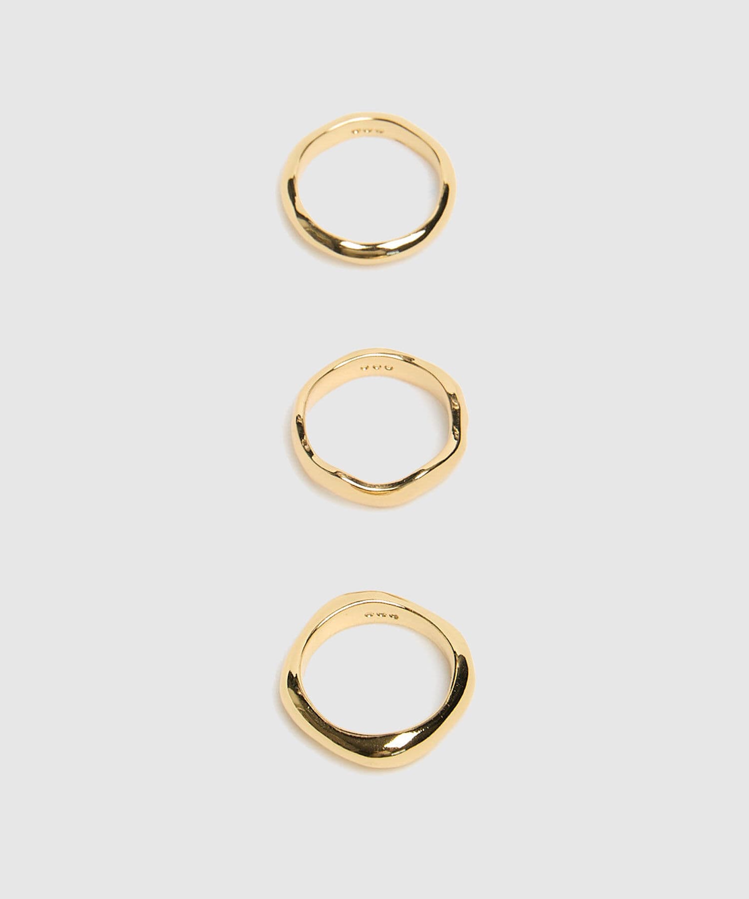 Anillo Carmín Esencial dorado para mujer, vista principal