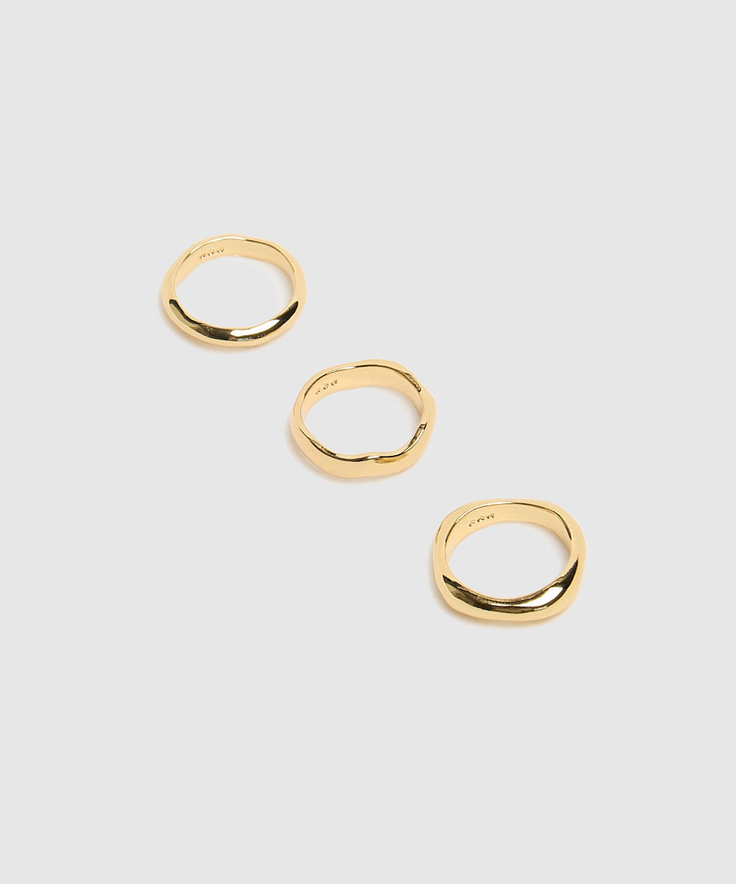 Anillo Carmín Esencial dorado para mujer, vista 3