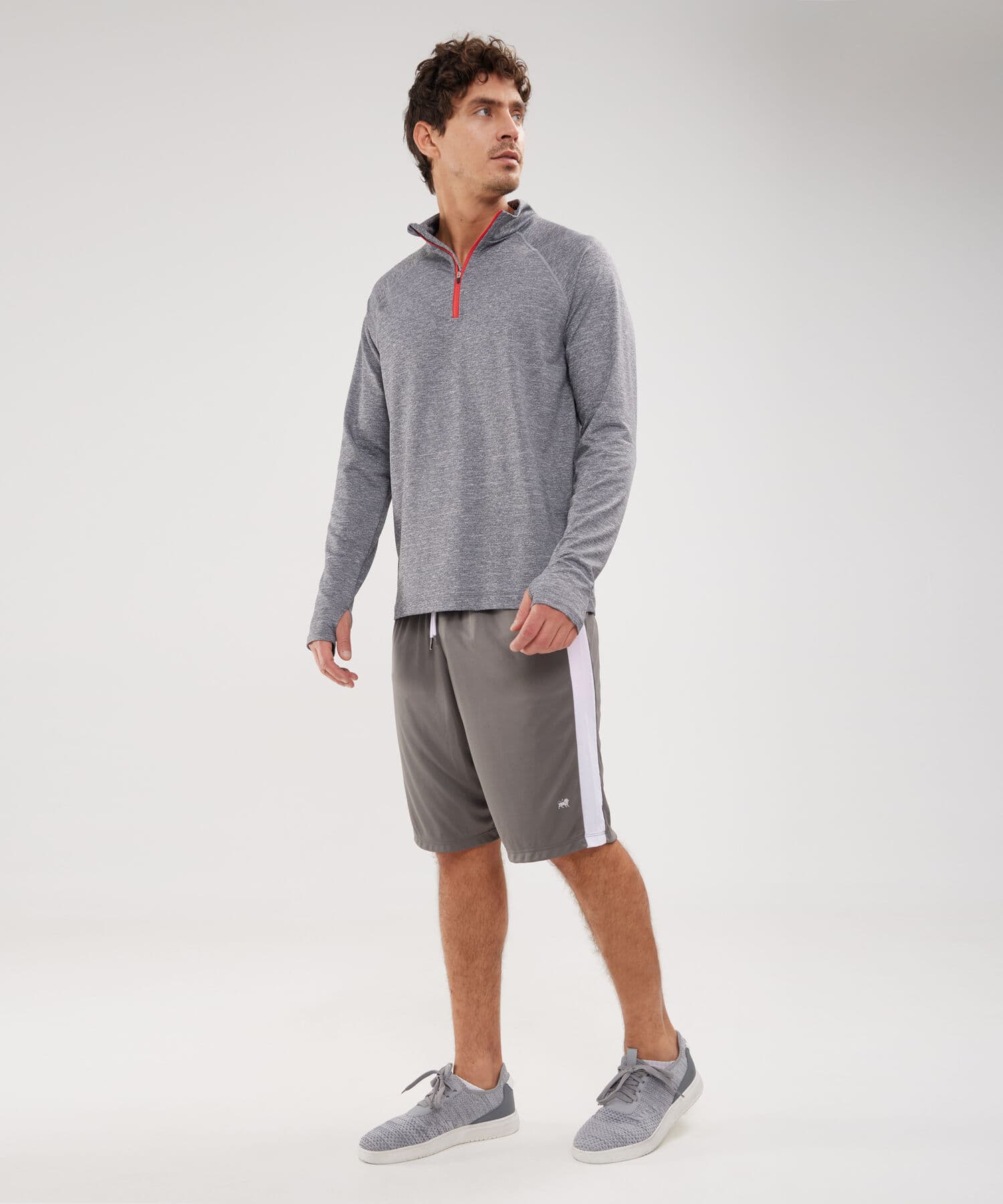 Camiseta Cobalto Suave gris humo para hombre, vista 2