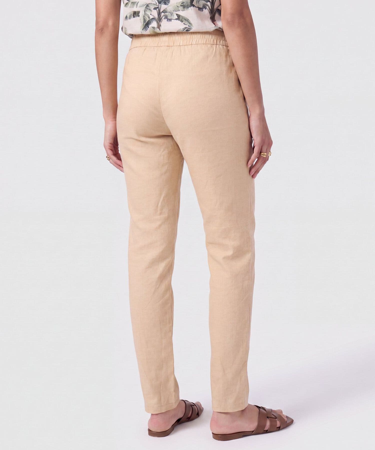 Jogger Jacaranda Fluido arena para mujer, vista 4