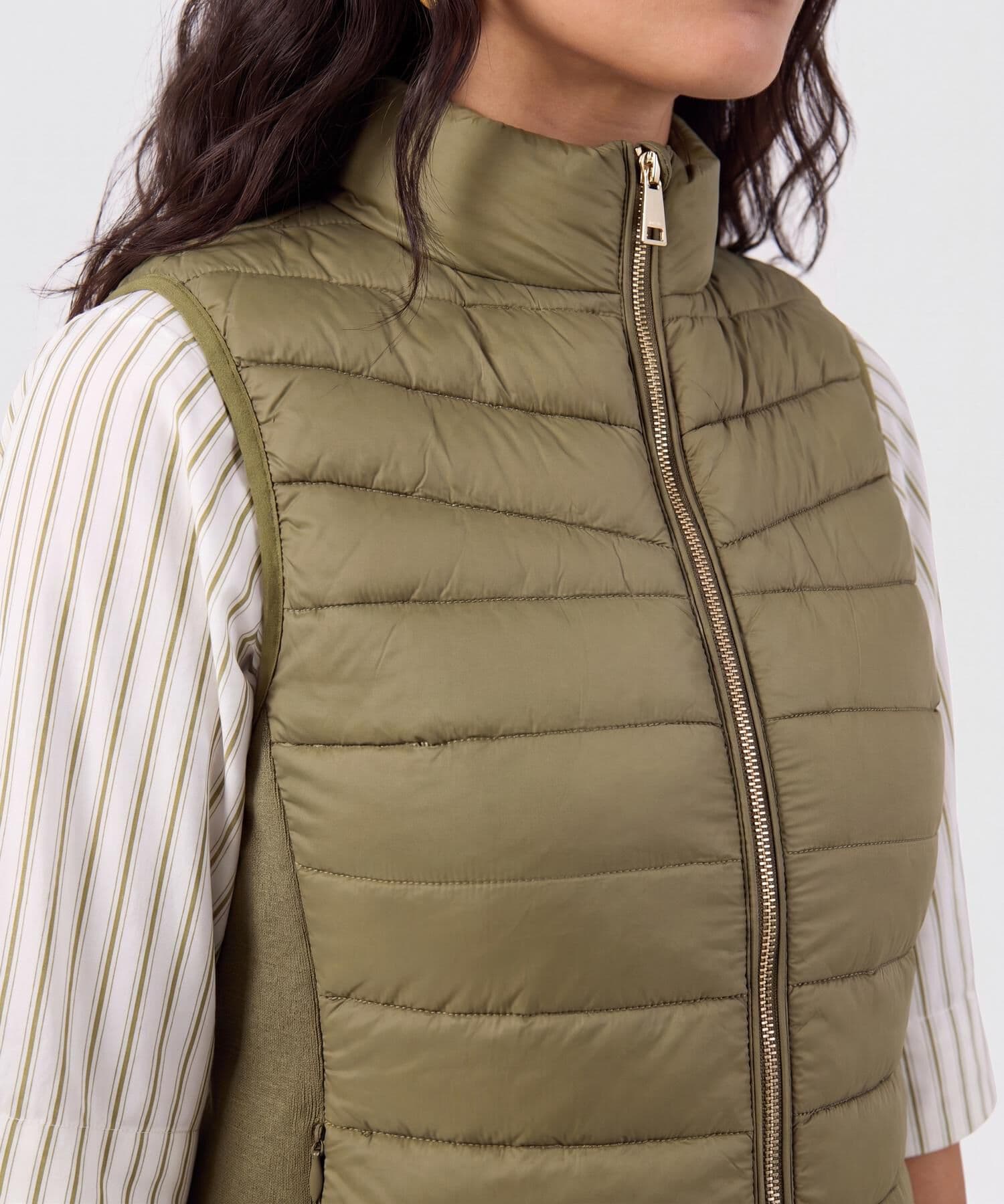 Buzo Guayacán Relajado verde oliva para mujer, vista 3