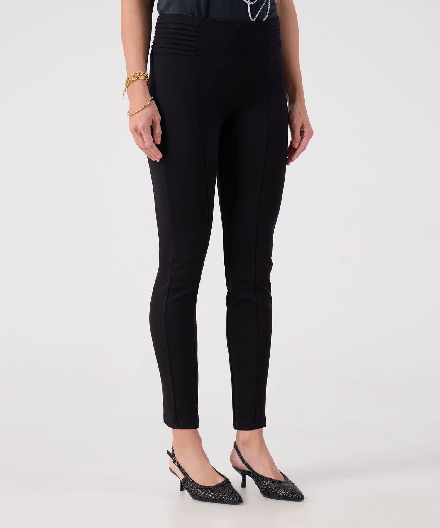 Prenda deportiva Cauce Texturizado negro para mujer, vista principal