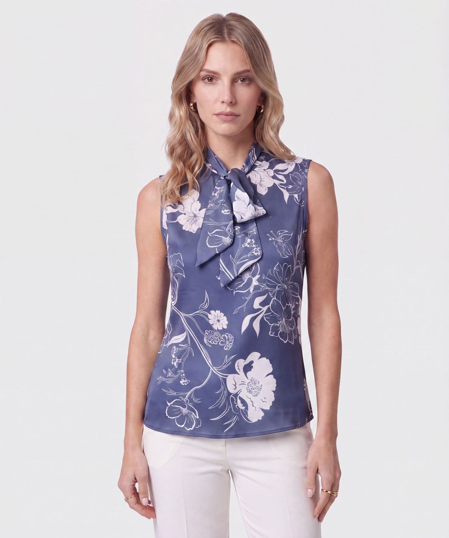 Blusa Celeste Minimalista azul marino para mujer, vista principal