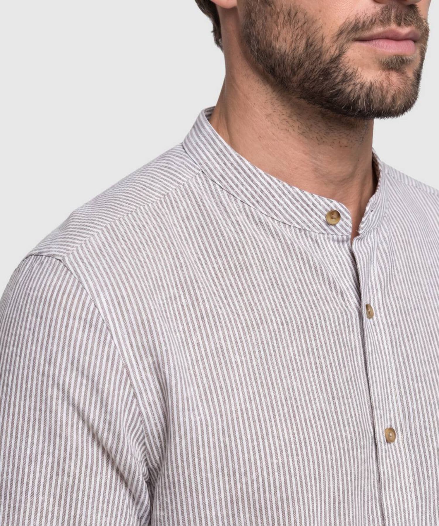 Camisa Cauce Fluido café para hombre, vista 3