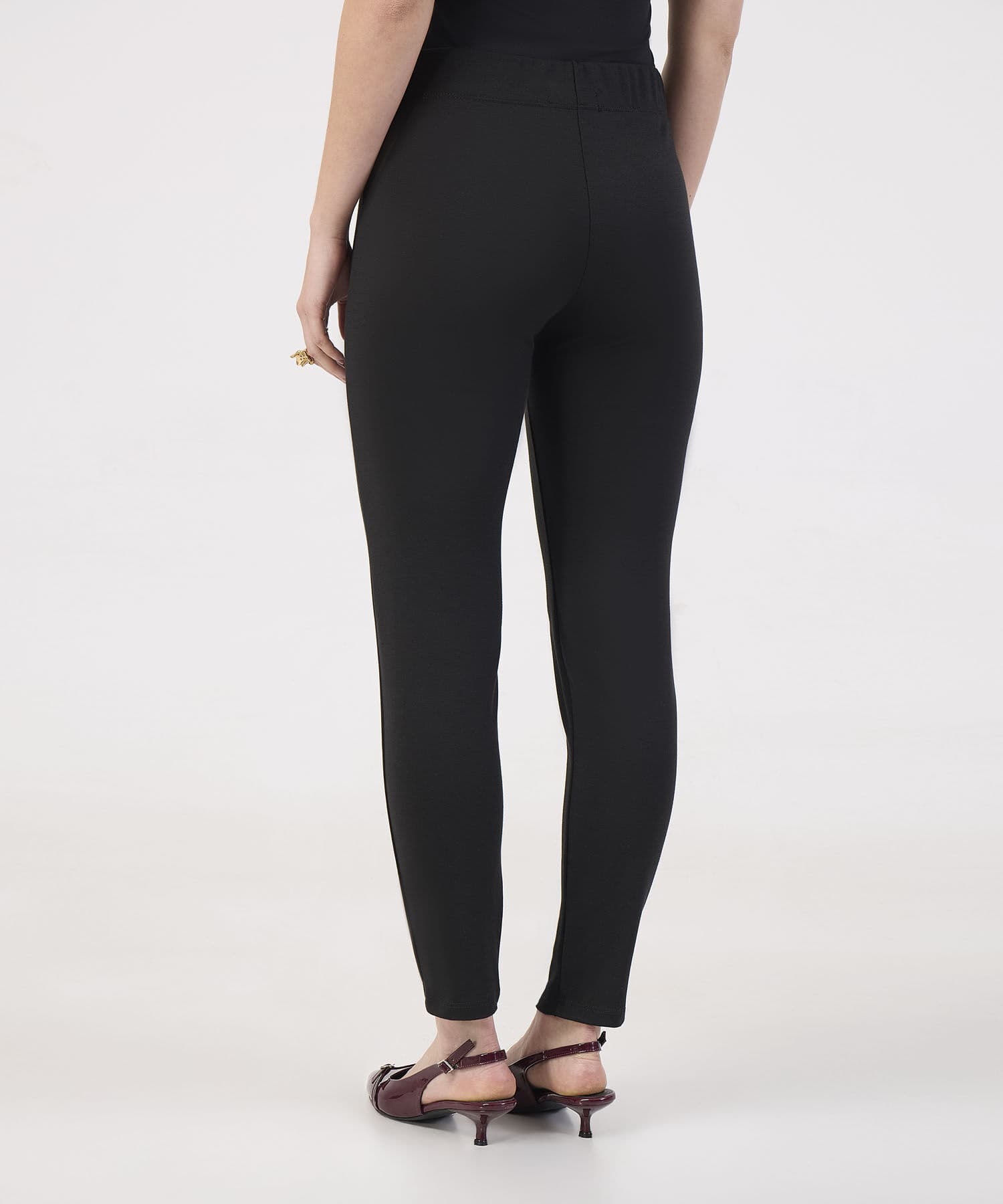Prenda deportiva Orquídea Relajado negro para mujer, vista 4