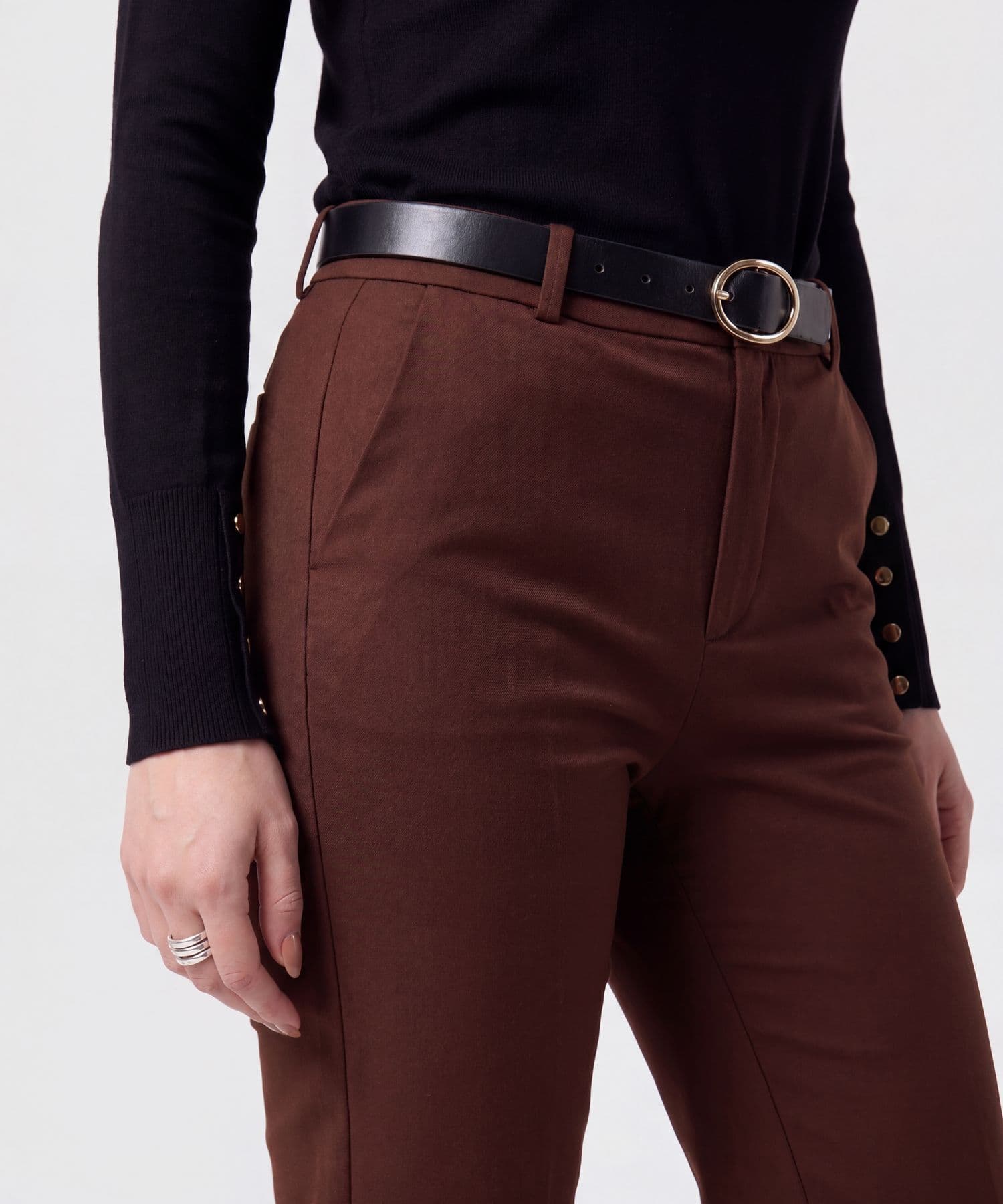 Pantalón Violeta Fluido café para mujer, vista 3