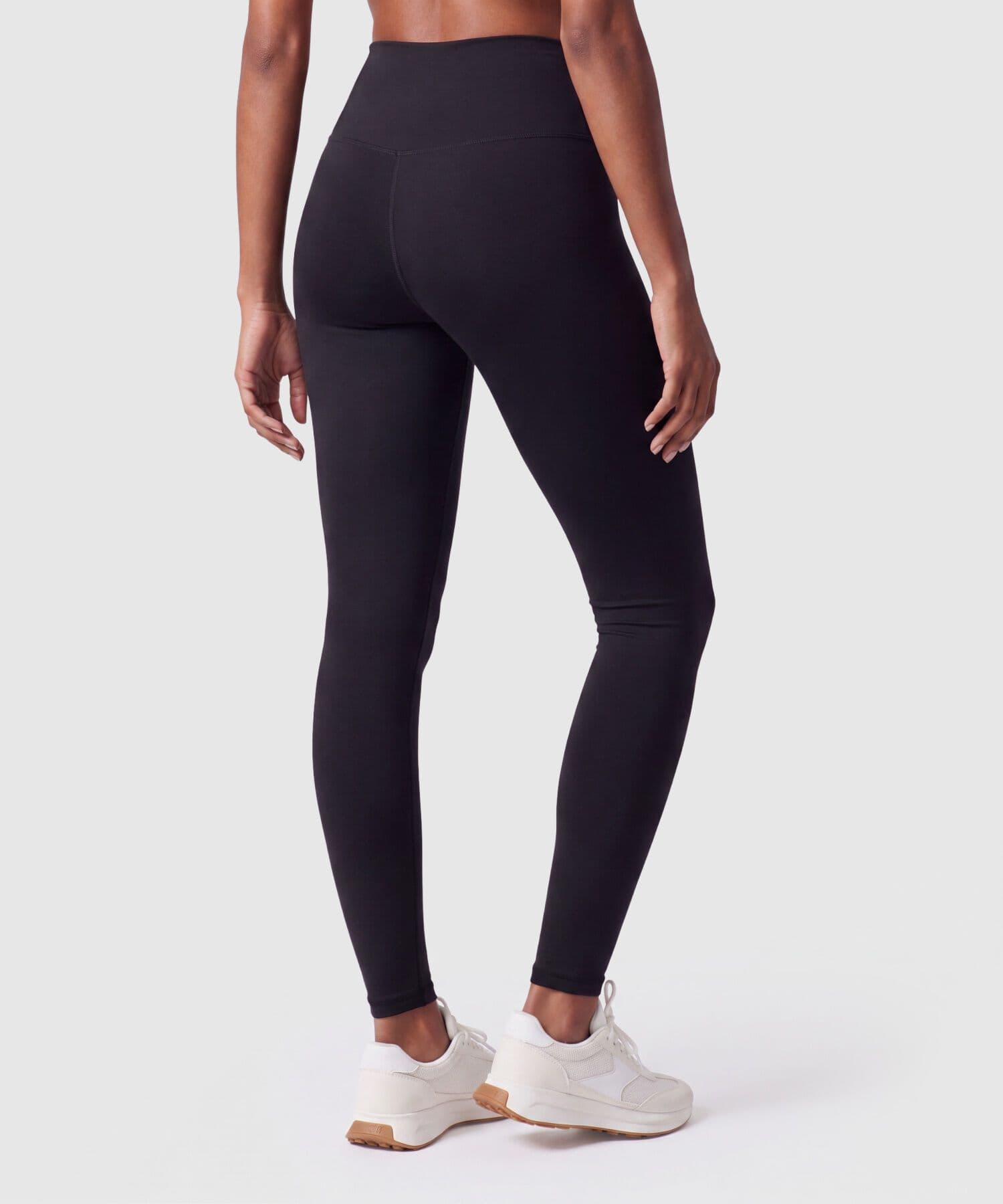 Prenda deportiva Lumbre Fluido negro para mujer, vista 4