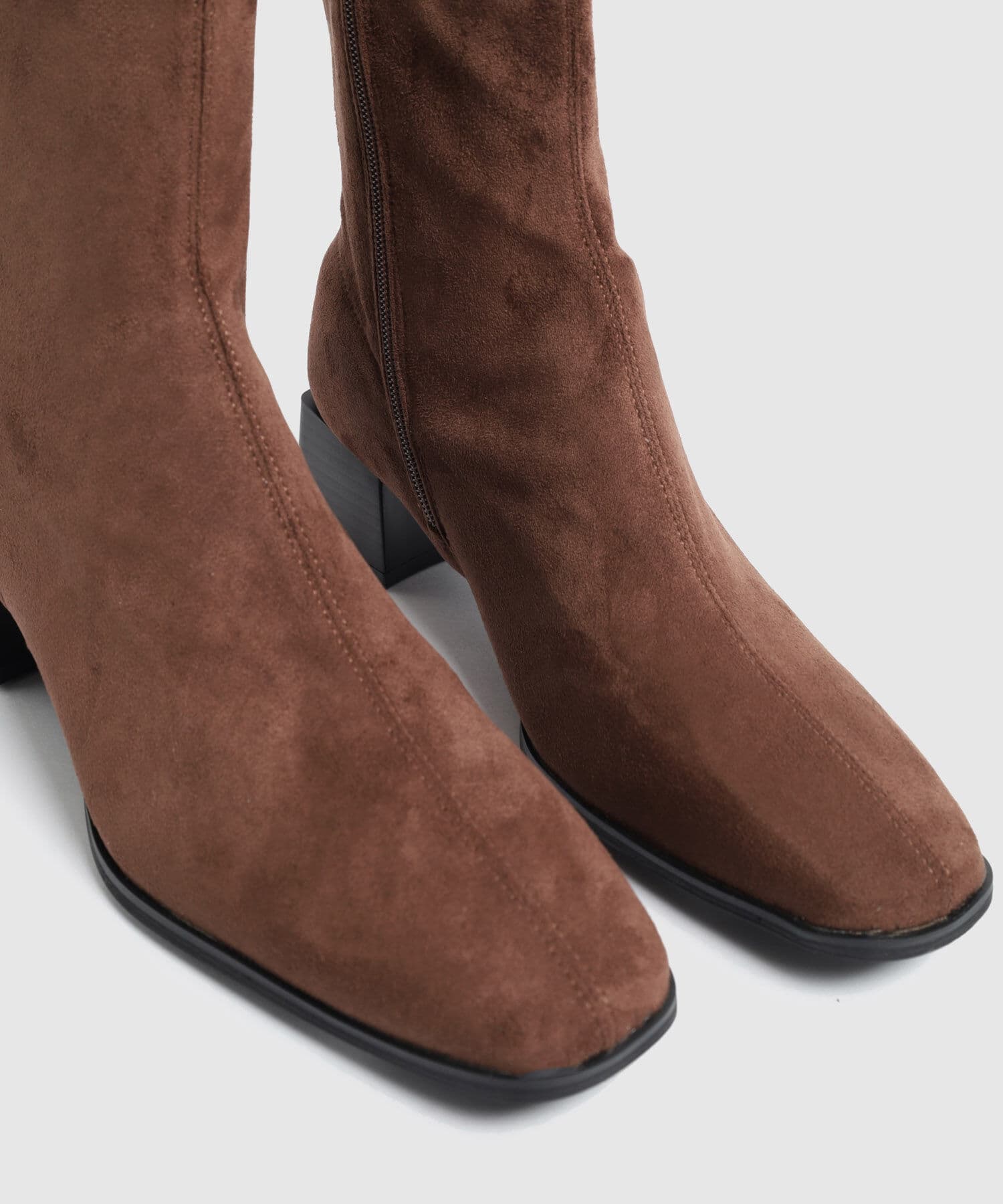 Tacón Selva Relajado café para mujer, vista 3