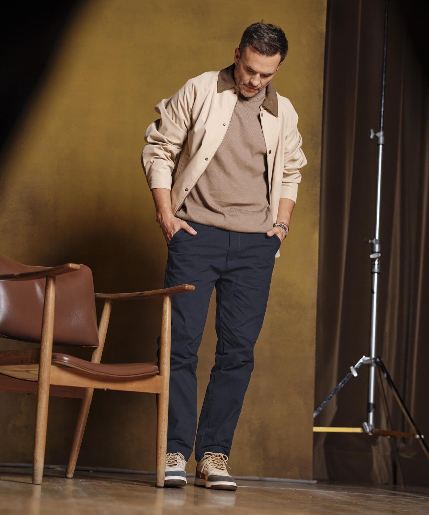 Pantalón Carmín Relajado azul marino para hombre, vista 2