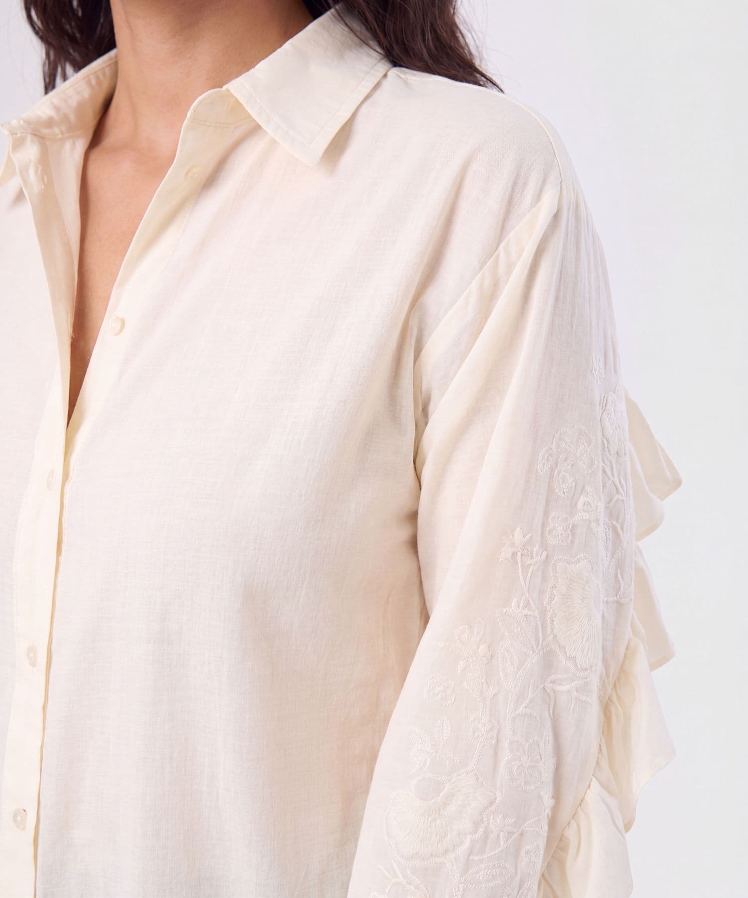 Camisa Orquídea Suave café para mujer, vista 3