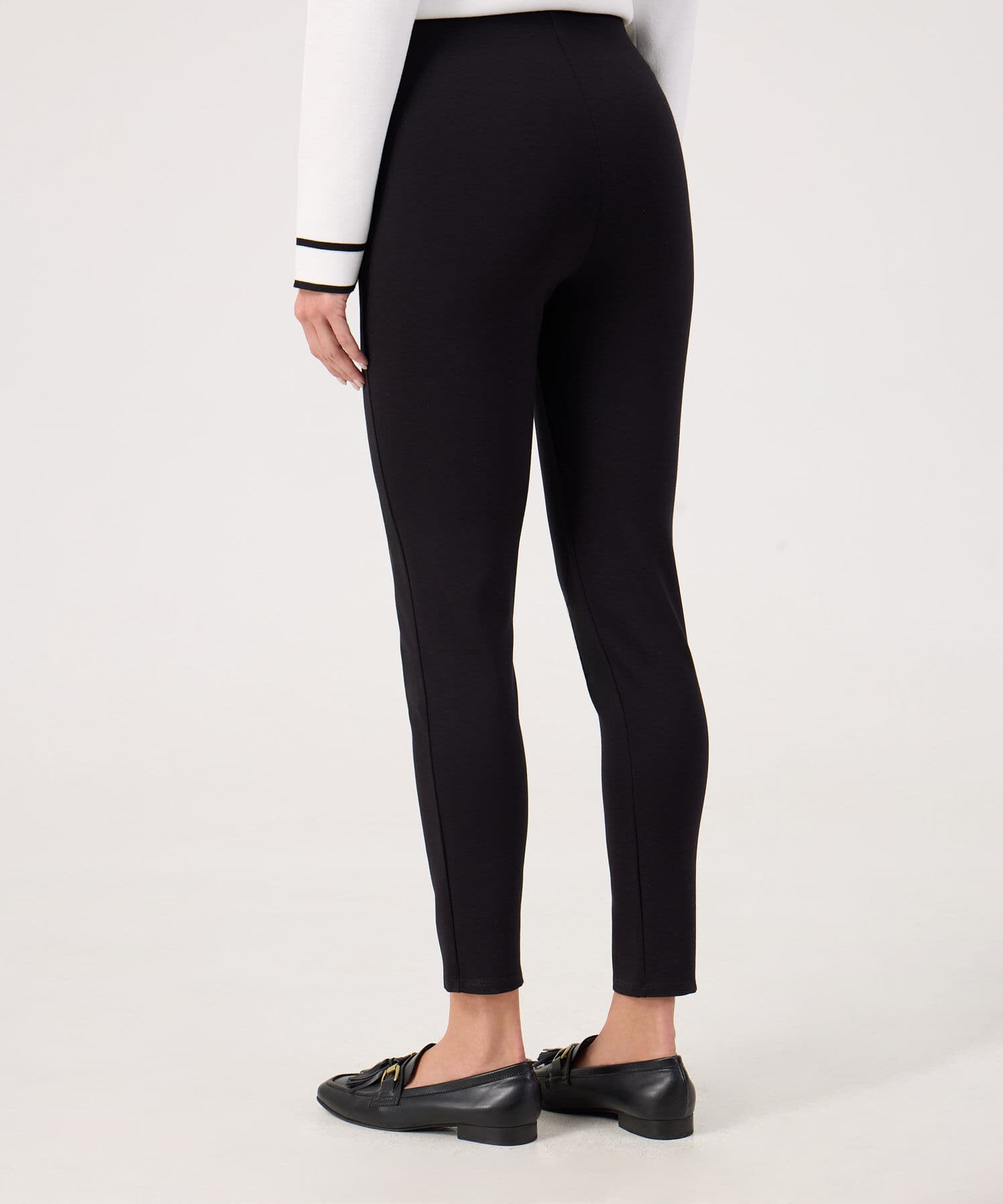 Prenda deportiva Candelaria Contemporáneo negro para mujer, vista 4