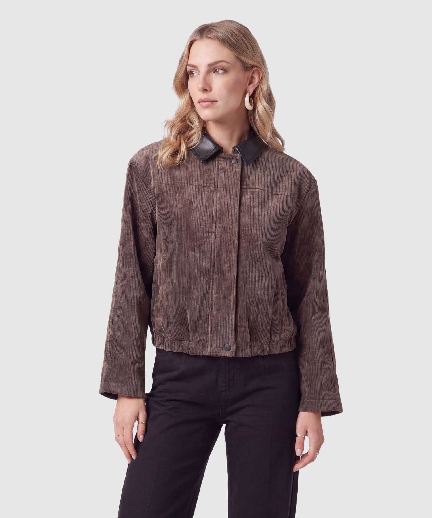 Chaqueta Tierra Sastre café para mujer, vista principal