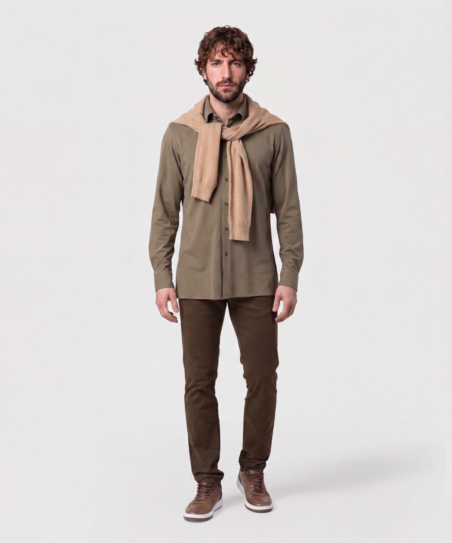 Camisa Valle Esencial verde oliva para hombre, vista 2