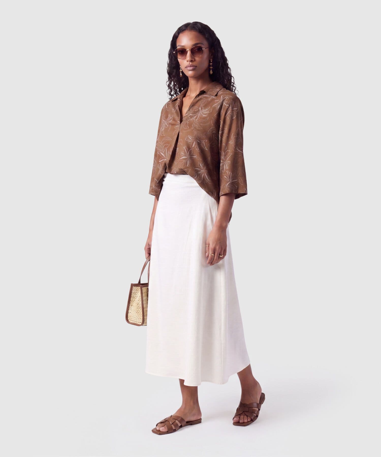 Blusa Laguna Contemporáneo café para mujer, vista 2
