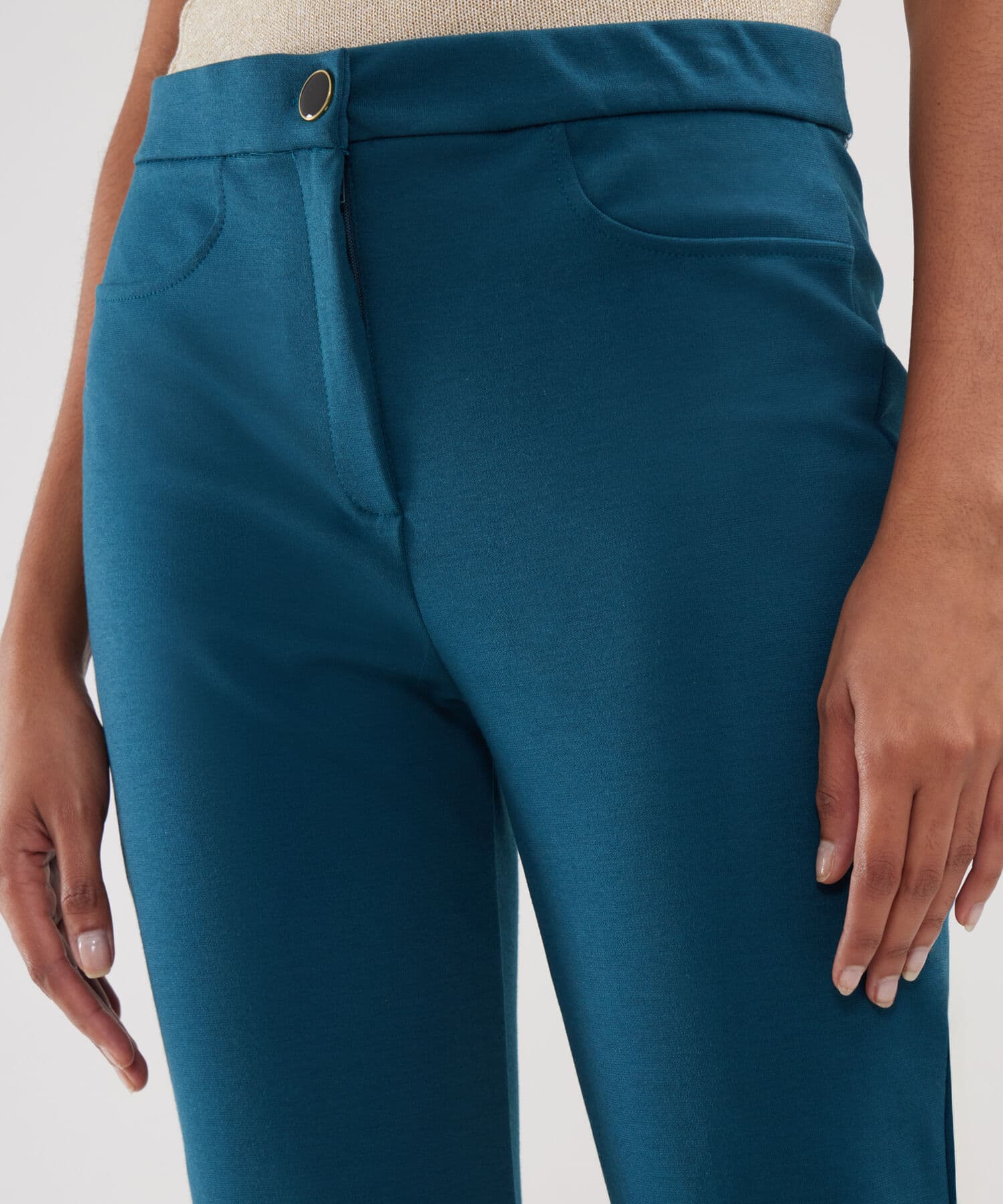 Camiseta Cauce Relajado verde oliva para mujer, vista 3