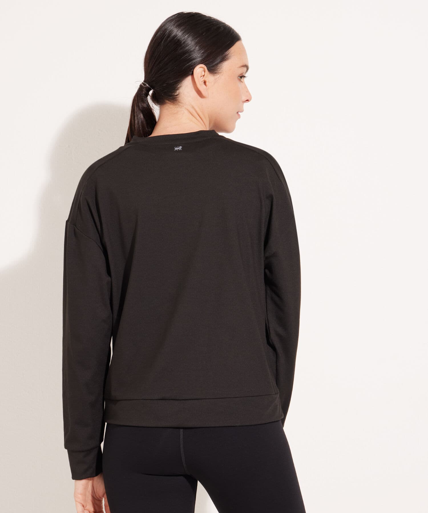 Buzo Violeta Suave negro para mujer, vista 6