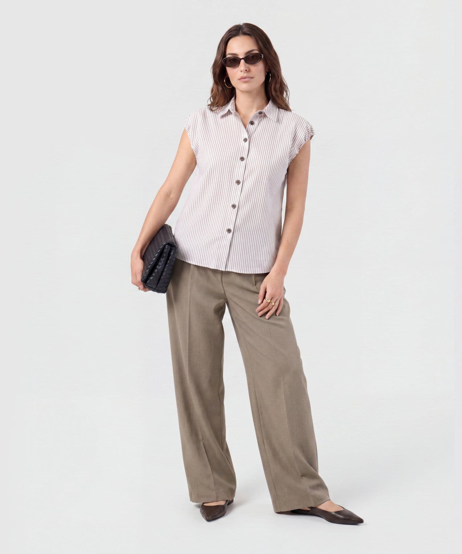 Camisa Carmín Fluido café para mujer, vista 2