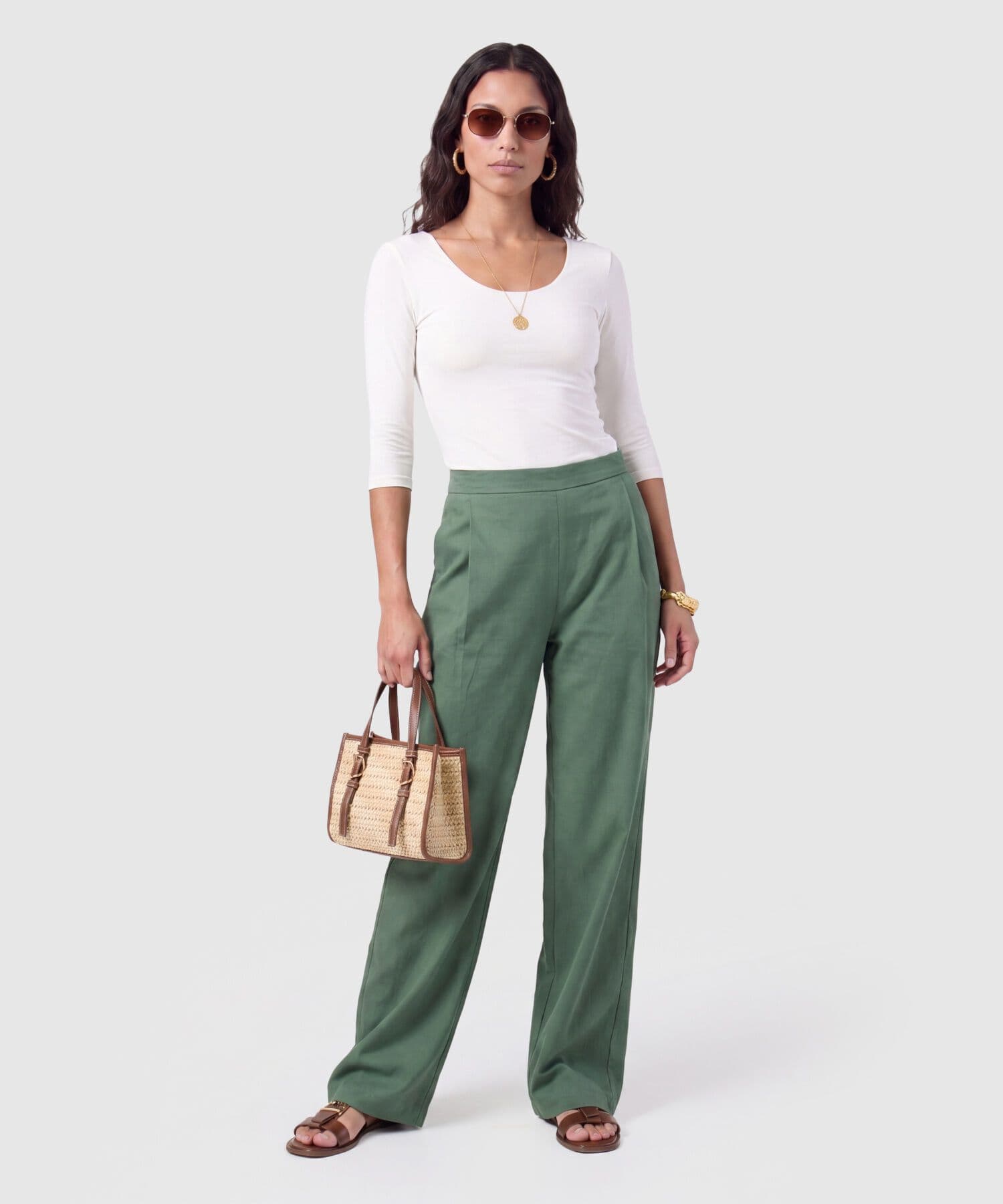 Pantalón Renata Relajado verde oliva para mujer, vista 2