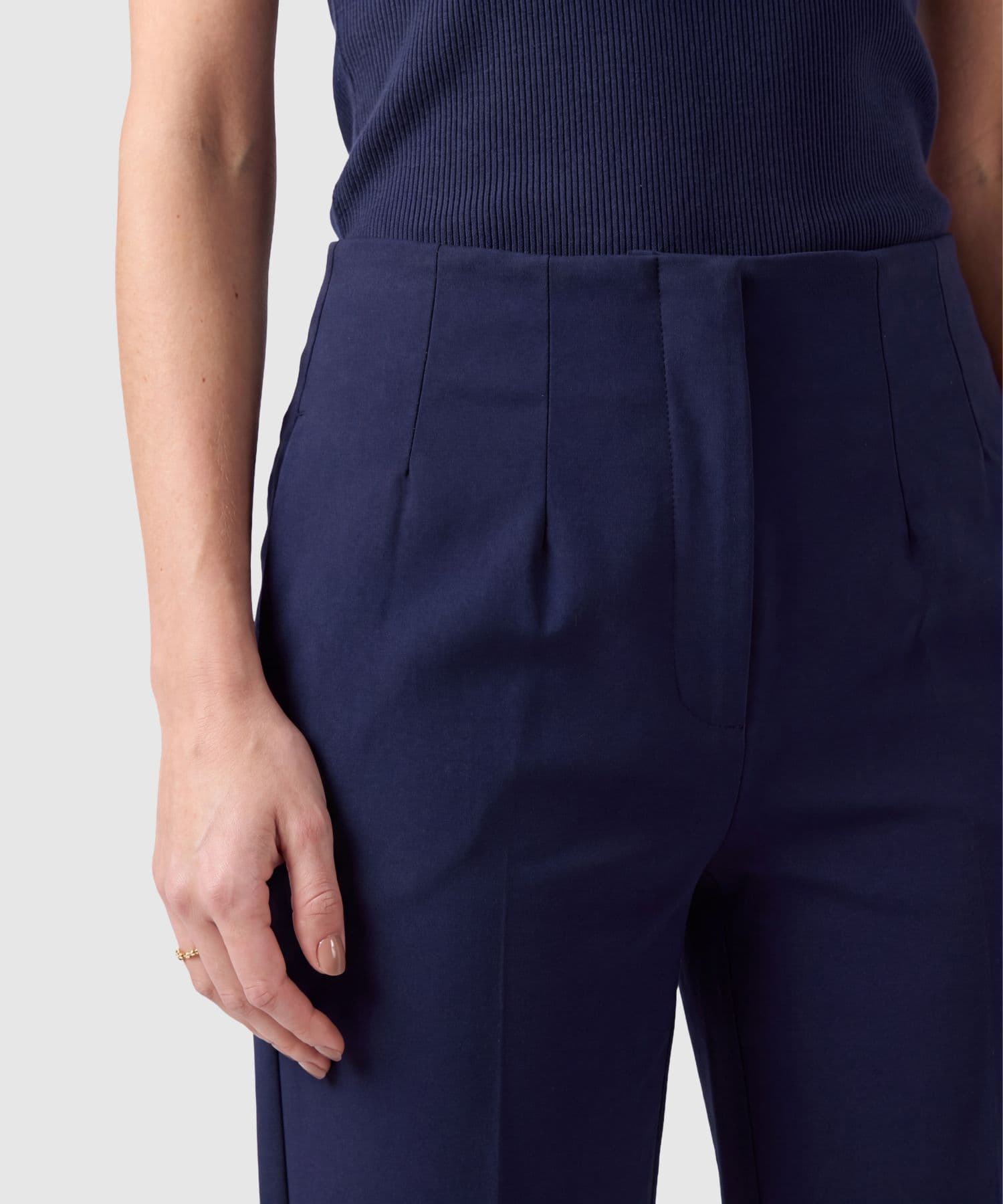 Pantalón Coral Contemporáneo azul marino para mujer, vista 3